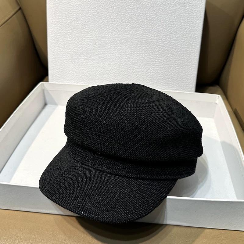 Spring and Autumn Simple Newsboy Hat White Black Cap Female Casual Sunshade Artist Hat Show Face Small Octagonal Hat Tide