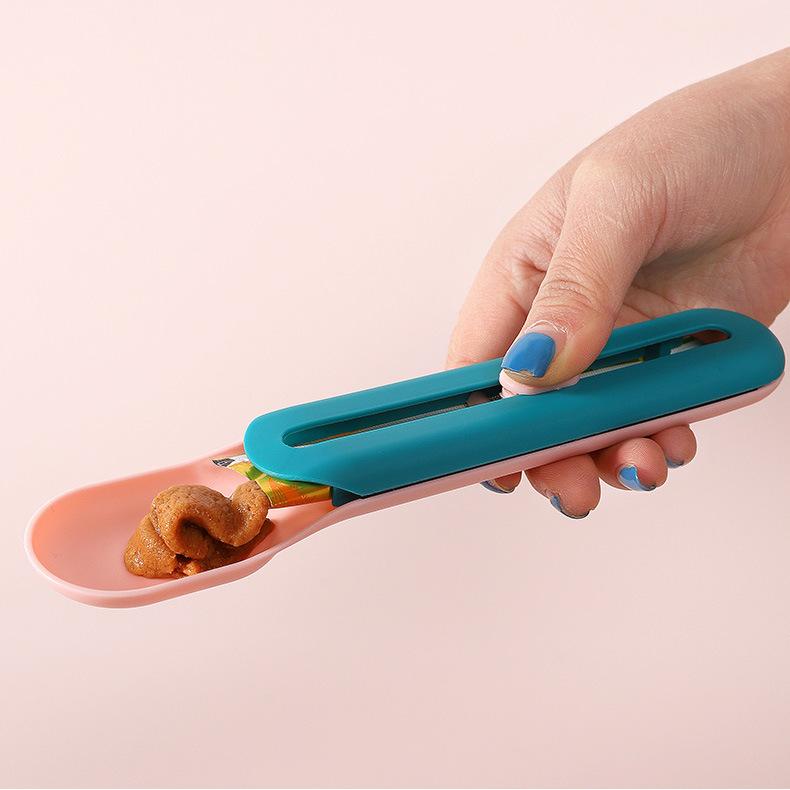 Tierfutter Löffel Lebensmittel Scoop Katze Leckerli Bars Squeezer Müsli Spender Welpen Kätzchen Snack Flüssige Lebensmittel Scoop Pet Liefert