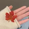 High-end Women's Brooch Maple Leaf Anti-exposure Brooch Elegant and Niche Corsage Retro and Stylish Accessory
