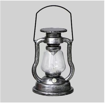 Retro Vintage Antique Solar LED Lantern for Outdoor Camping (Silver)