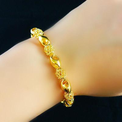 Exquisite Women's Adjustable Heart Bracelet for Ladies - Attract Wealth & Supportive Husband