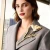 Women Brooch Sparkling Rhinestones Flower Leaf Shape Lapel Pin Suits Coats Bags Scarves Badge Versatile Accessory