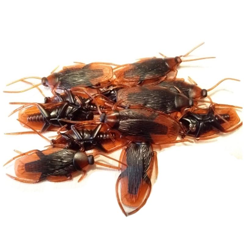

12-60pcs Prank Fake Roaches Realistic Plastic Bugs Funny Trick Joke Toys Novelty Cockroach Halloween party Decoration props 12pcs