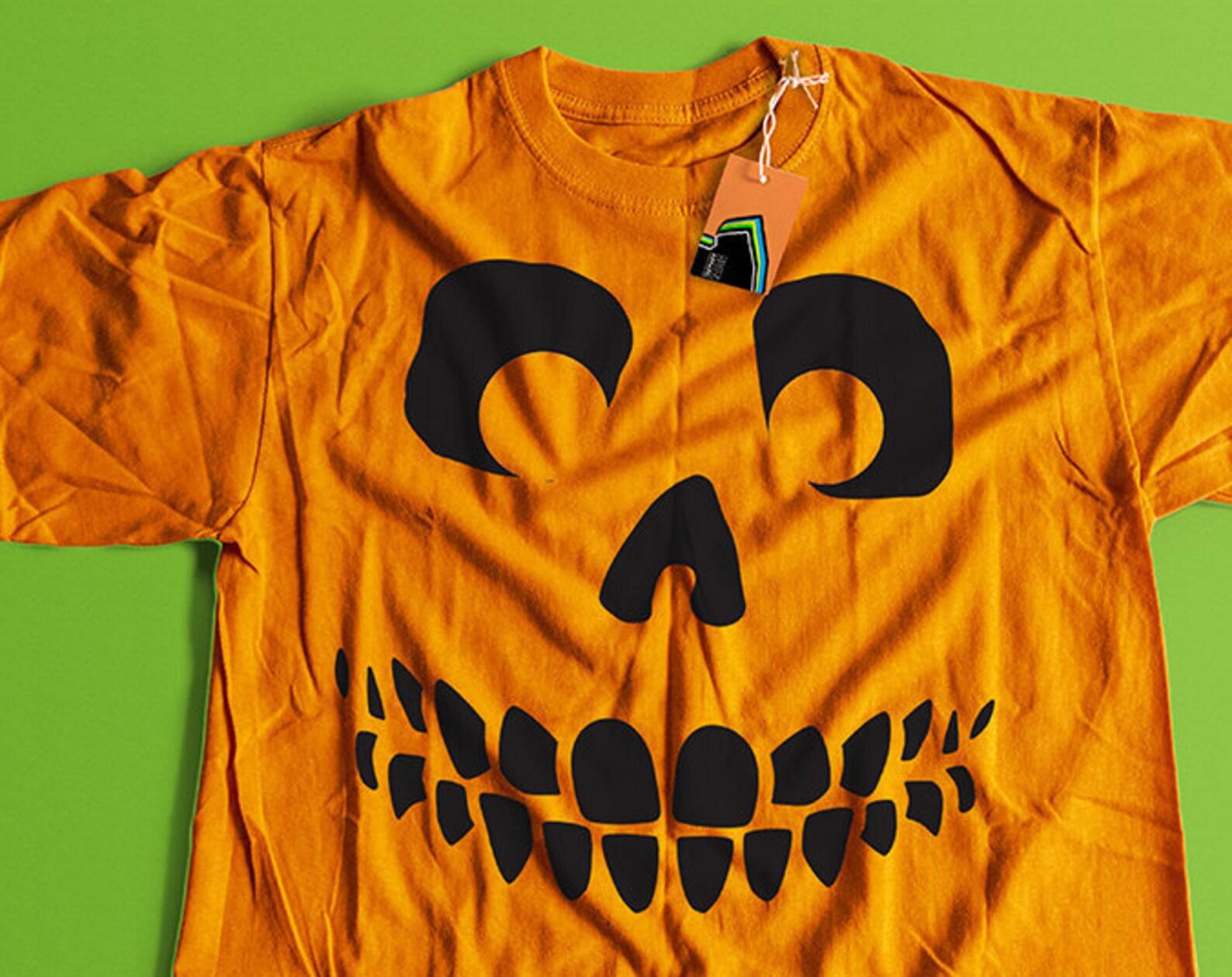 Spooky Smiling Pumpkin T-Shirt: Halloween Jack O Lantern Tee S