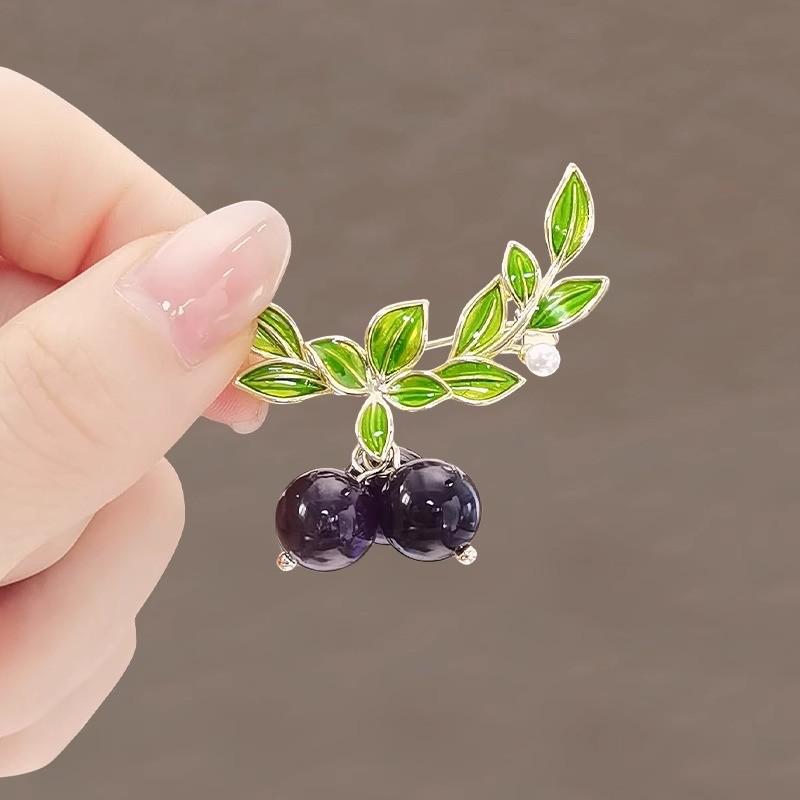 Luxury Blueberry Brooch for Women - Spring Style Green Pin for Coats and Mori Style Outfits