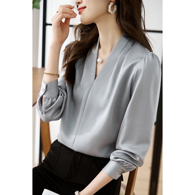 2026 Spring Women's High-End V-Neck Satin Chiffon Shirt - Elegant Mature Style for Autumn Commute