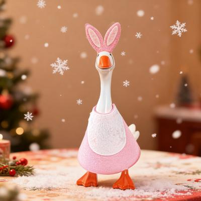 Mini Strój Gęsi na Biurko 7-calowa Statuetka Gęsi Kostium Filcowe Ubranka dla Gęsi z Nakryciem Głowy na Wielkanoc St. Dekoracja - brelok na klucze na stół z okazji Dnia Świętego Patryka