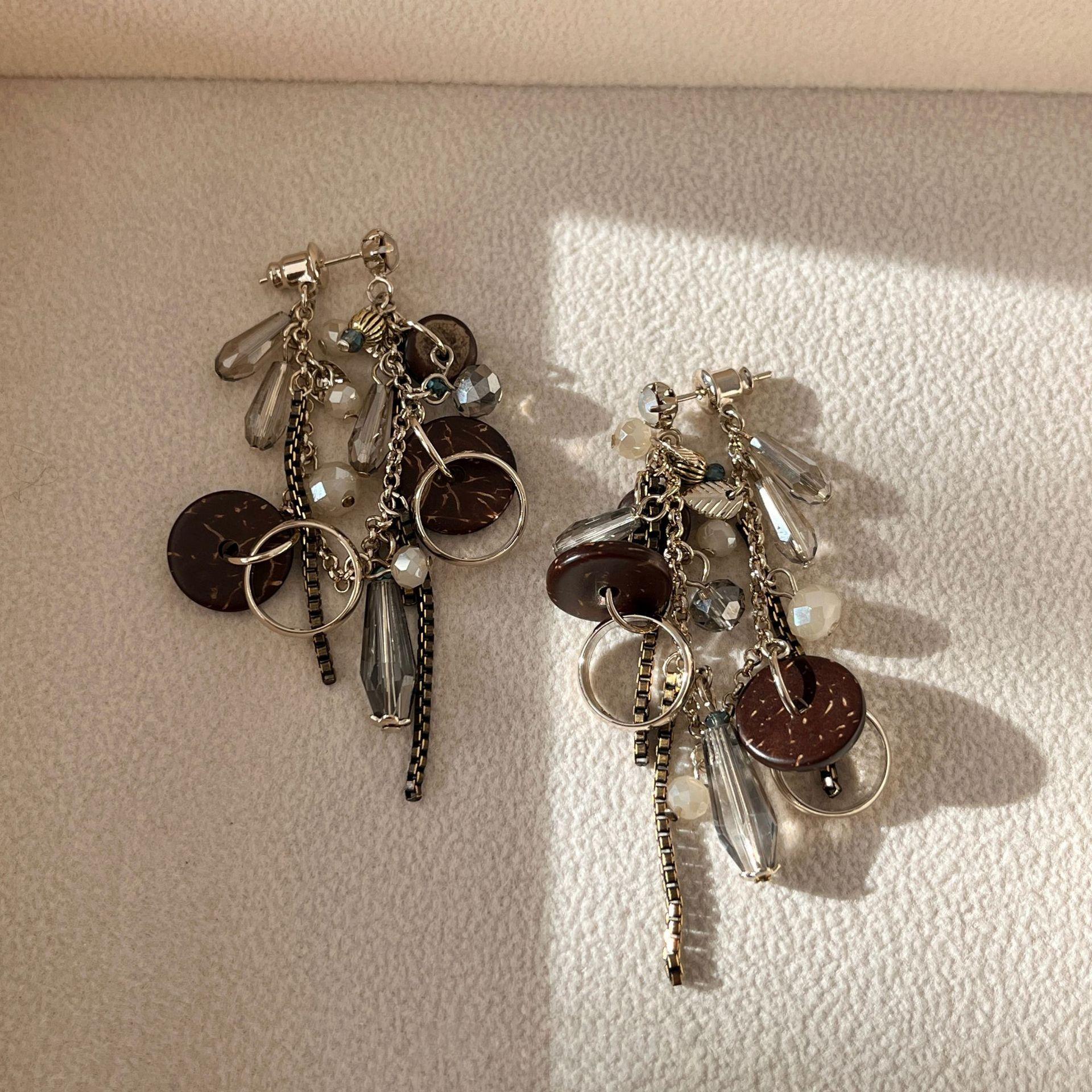 

Zircon coconut shell glass fringed earrings fashionable personalized design earrings niche high-end ethnic style earrings