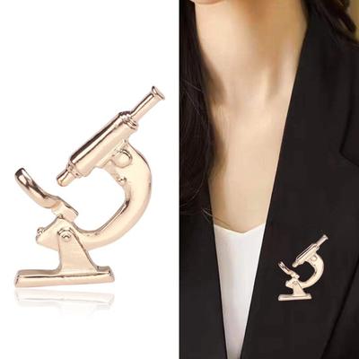Criativo Microscópio Mulheres Broche Pin Superfície Brilhante Forma Terno Lapela Xale Cachecol Crachá Presente