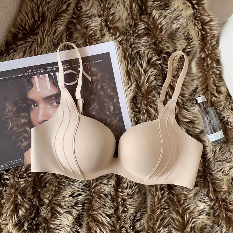 

Женский простой бесшовный бюстгальтер в японском стиле, пуш-ап, увеличивающий для маленькой груди, беспроводной, с боковой поддержкой для уменьшения жира, нижнее белье против провисания 38/85 бежевый
