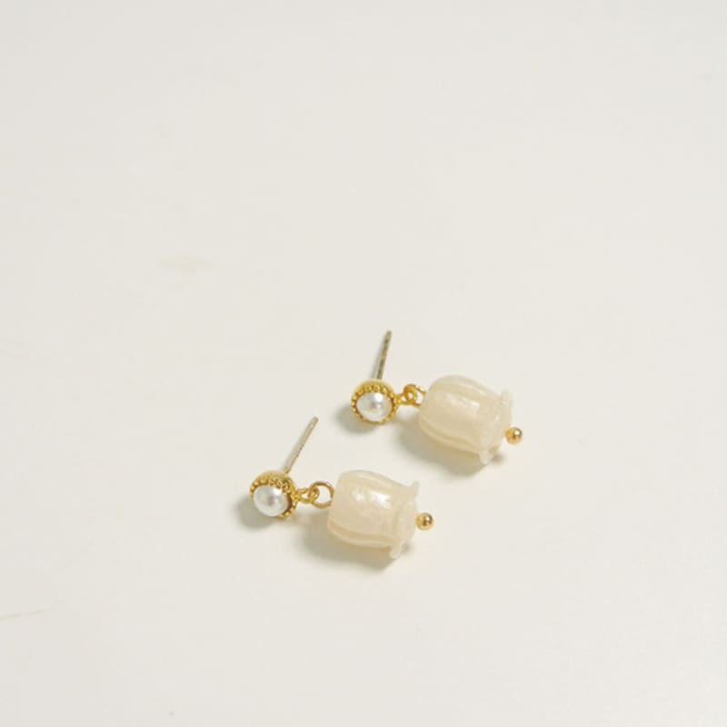 

objet213 White lily of the valley earrings Original