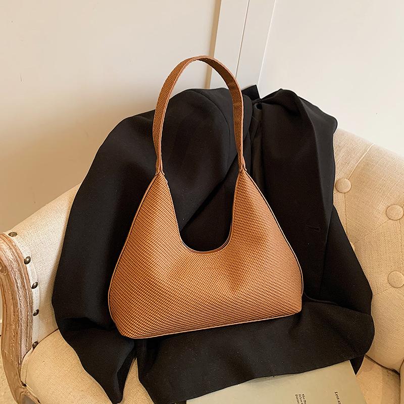 Spring and summer retro casual commuting large-capacity bag women's 2025 new tote bag niche trendy shoulder armpit bag