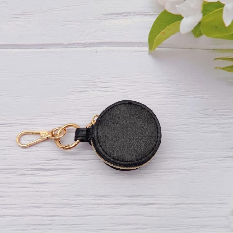Convenient Keychain Jewelry Holder PU Leather Ring Case for Secure Storage of Accessories In a Compact Travel Size