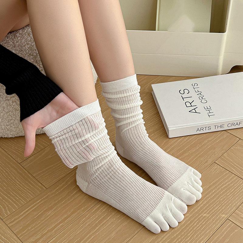 Women Five Finger Long Tube Socks Simple Solid Color Soft Casual Breathable Toe Separated Cotton Socks 5 Toes Socks with Toes