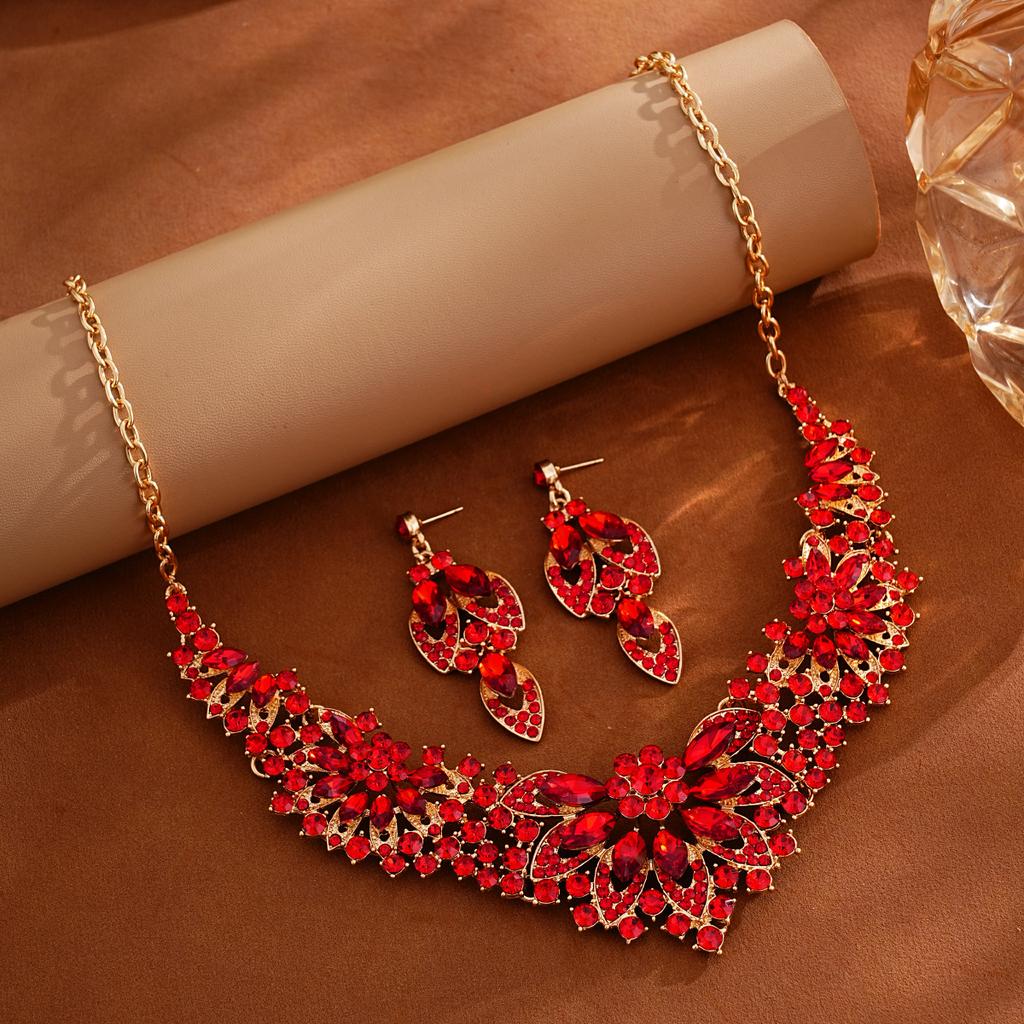 Módní šperky pro dámskou sadu