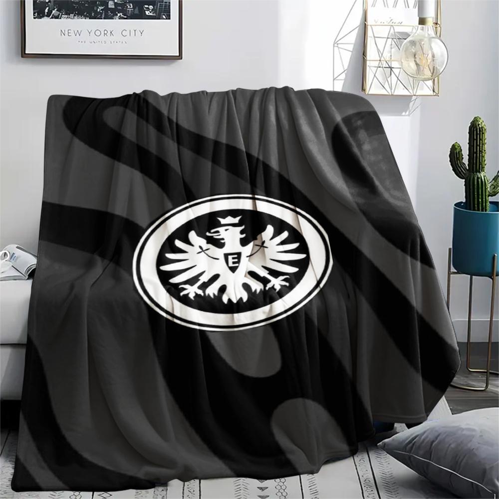 1pz Coperta in Flanella con Stampa Eintracht Frankfurt, Alta qualità Confortevole per Tutte le Stagioni, Decorazione per la Casa, Calore e Comfort, Perfetta per Regali di Natale36