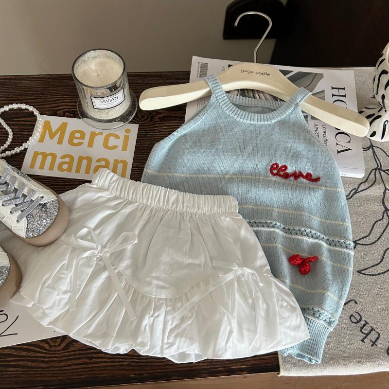 

2025 Summer Girls Korean-Style Halter Top & White Skirt Two-Piece Set 140 cm