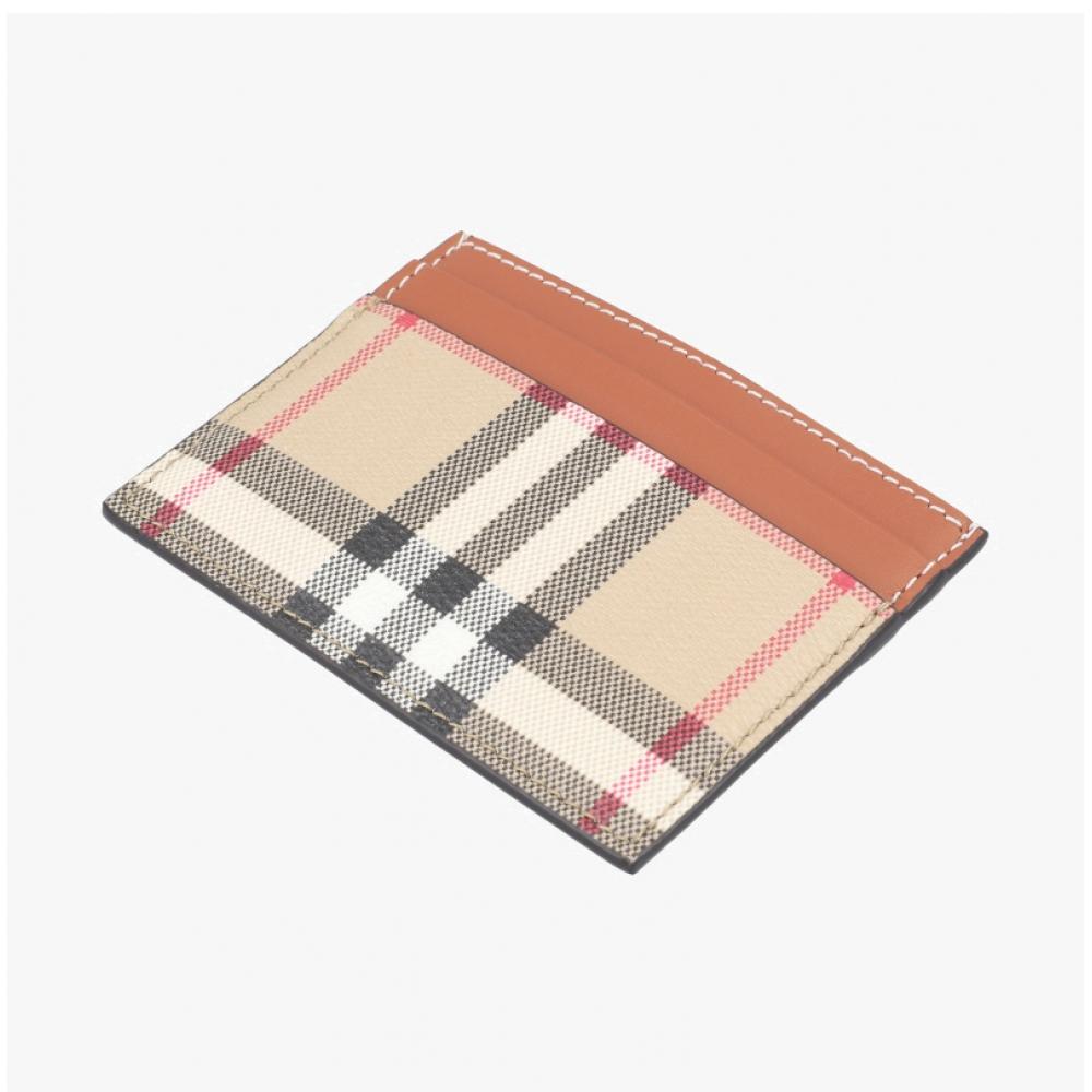 Burberry Check Card Wallet 8109801 A9534