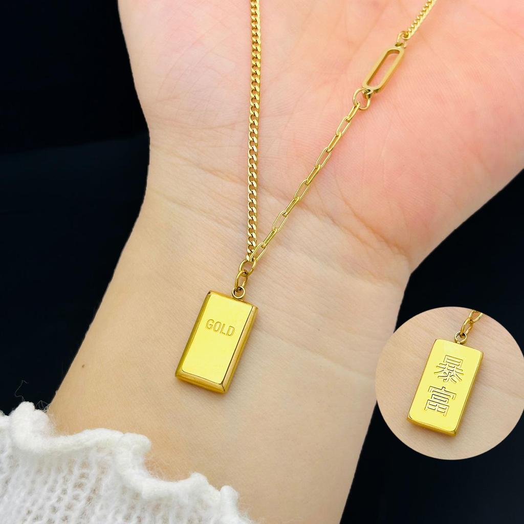 Gold Ingot Pendant Necklace: Women's Light Luxury, Good Luck & Wealth Charm Clavicle Chain