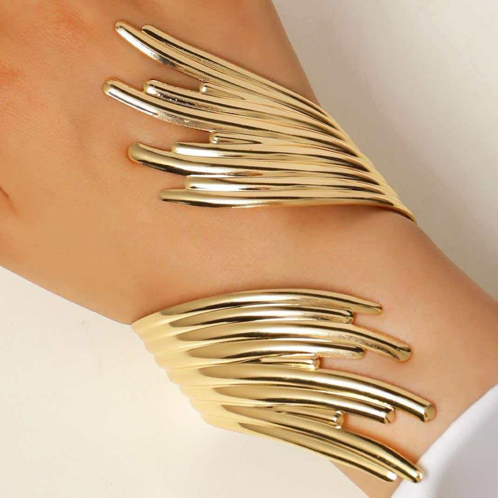 Exaggerated Personality Stainless Steel Feather Wings Open Bangles Rings Set for Women Fashion Designer Banquet Jewelry Gifts