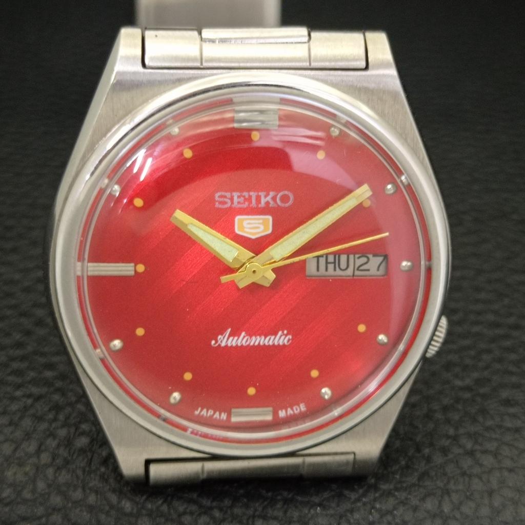 GENUINE VINTAGE SEIKO 5 AUTOMATIC 7019A JAPAN MENS RED DIAL WATCH A702408-5 R124-a702408