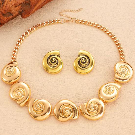 Necklace Earrings Set Exaggerated Snail Pendant And Earrings with Metallic Luster Bohemian Summer Party Jewelry for Beach Vacation And Party Wear