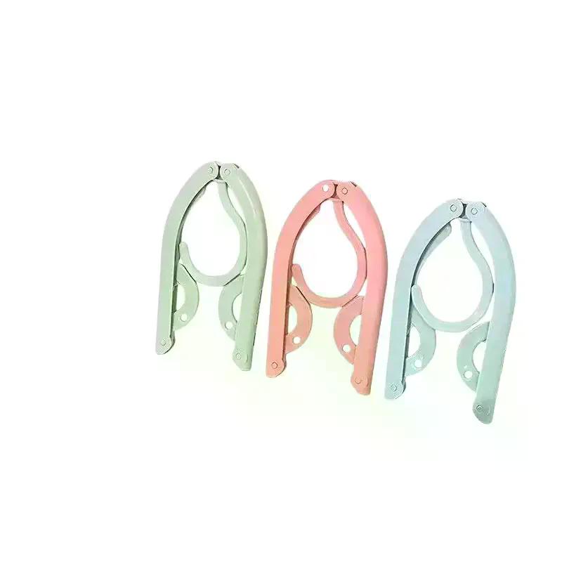 1/5 Pcs Portable Folding Clothes Hangers Non Slip Design Durable Material for Travel Business Trips Camping & Hotel Use