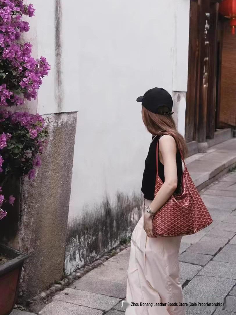 High-Quality Second-Generation Dog Tooth Hobo Shoulder