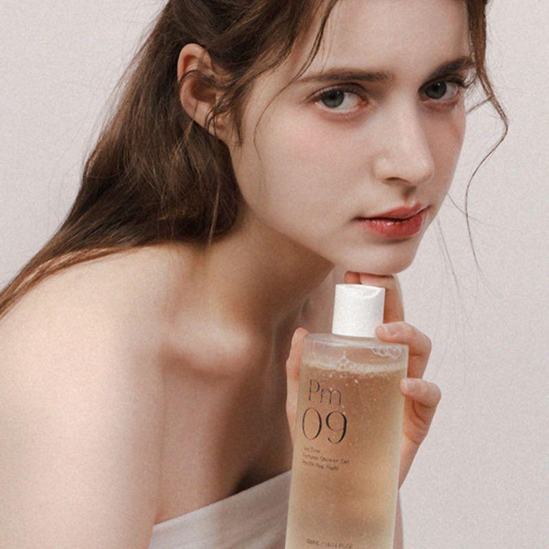 

AM Tree Pm09 Hug Night Perfume Shower Gel Woody Violet Body Wash 300ML