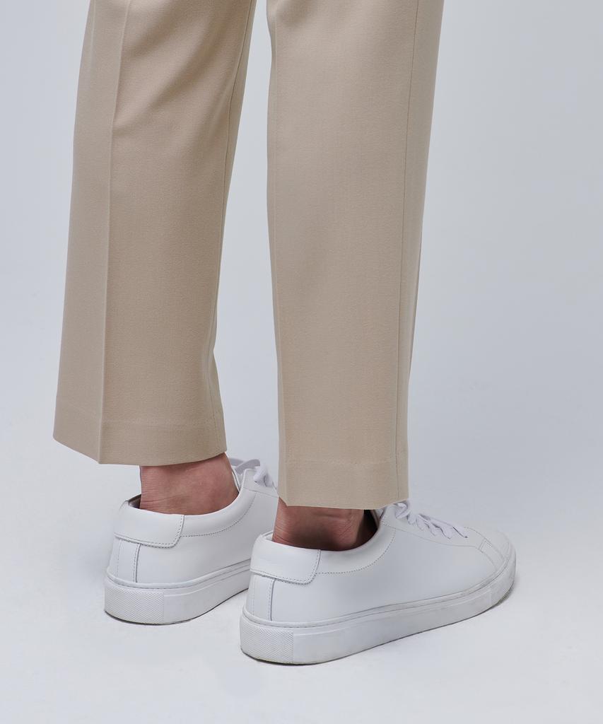 MUSINSA STANDARD Relaxed Tapered Hidden Banding Crop Slacks [Beige]