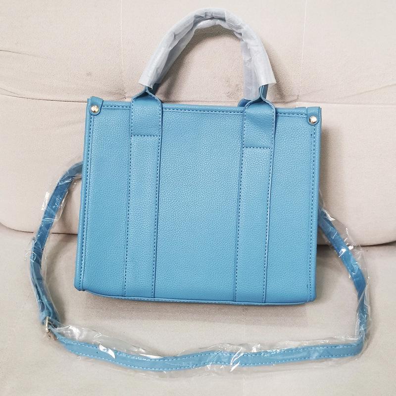 Small Women's Fashion Tote: European & American Trend Shoulder Crossbody Bag