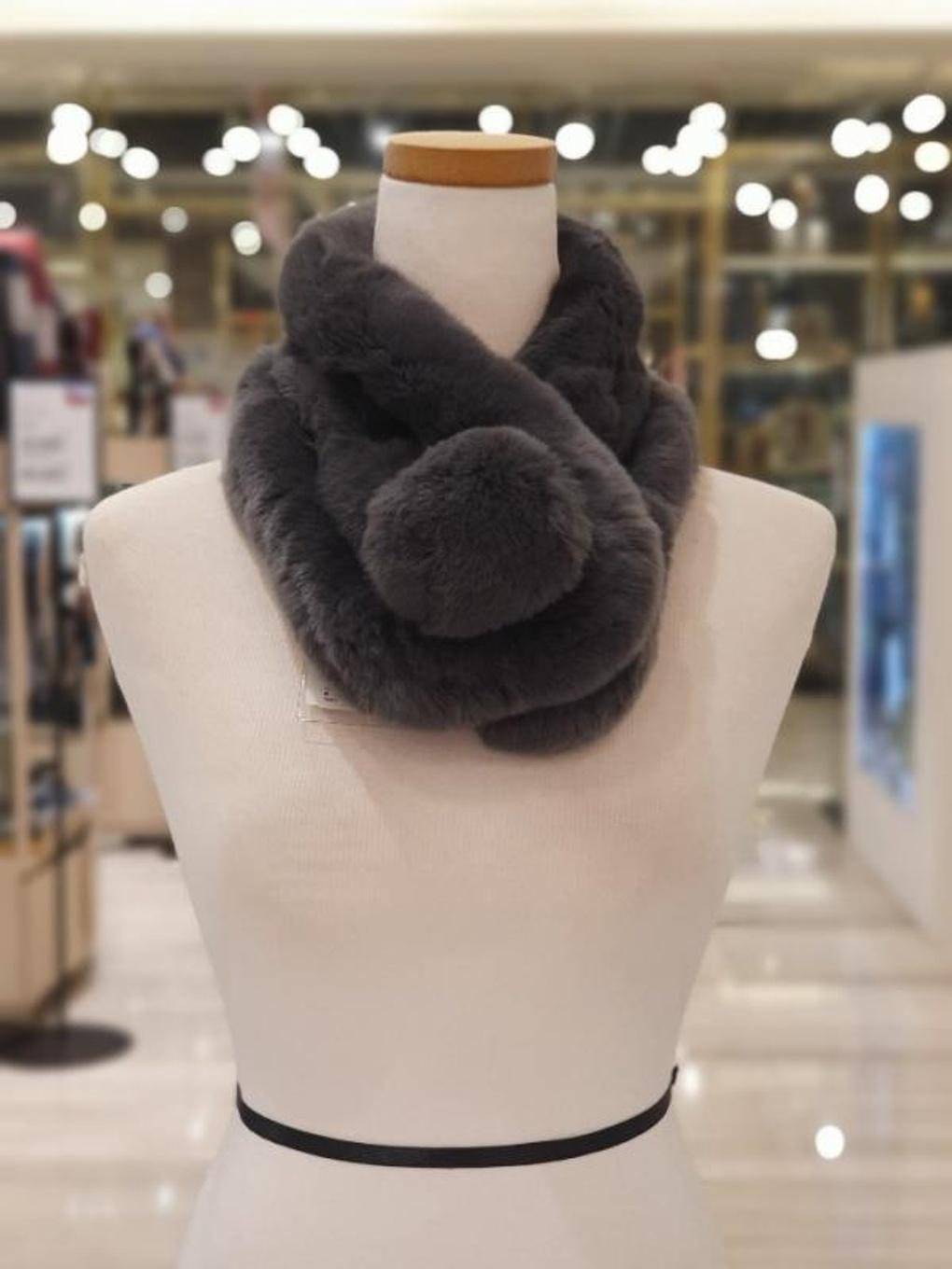 

MJ Arnaldobasini Rex Fur Wangbangul Women s Muffler ABWFM-20293