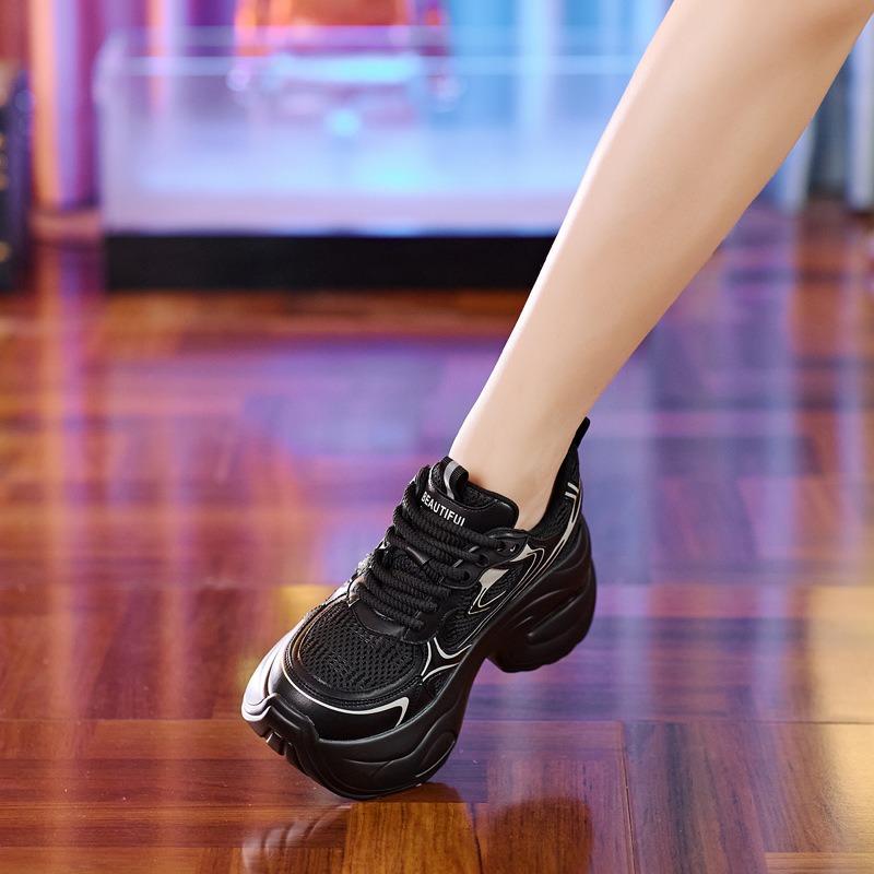 Frühlings-Dad-Schuhe für Damen, dicke Sohle, vielseitige Freizeit-Damenschuhe, rutschfest, höhenverstellbar, weiche Sohle, sportliche Trendschuhe