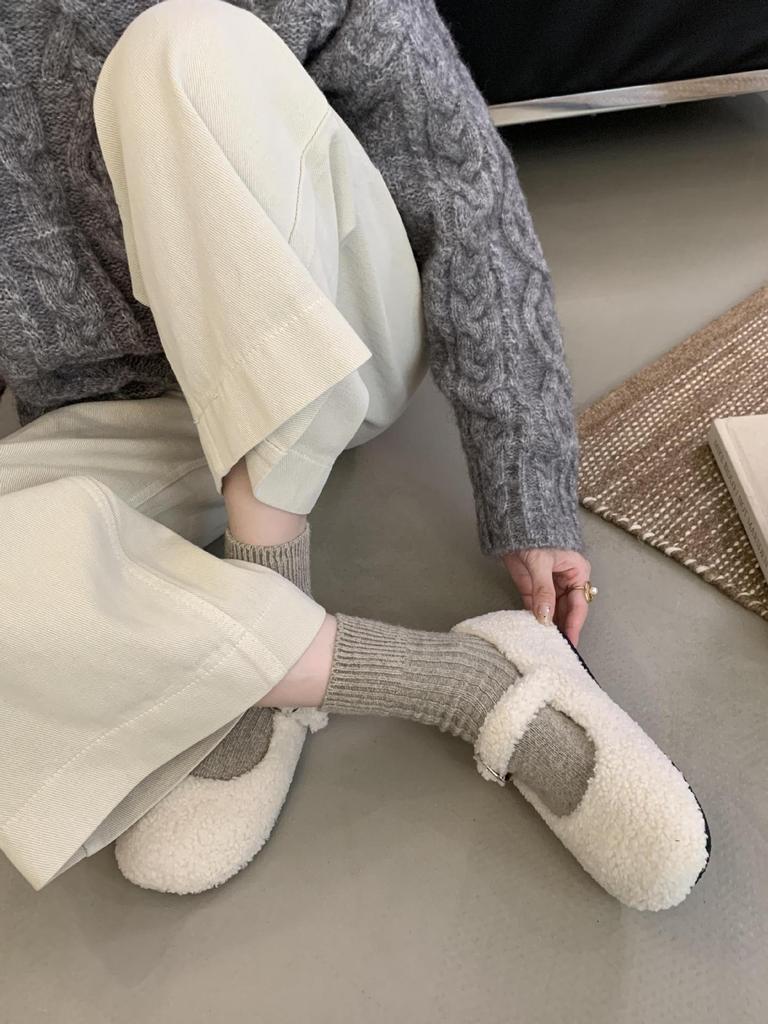 Foreign-feeling fluffy shoes for women to wear French new autumn and winter retro temperament flat-bottomed Mary Jane fluffy shoes