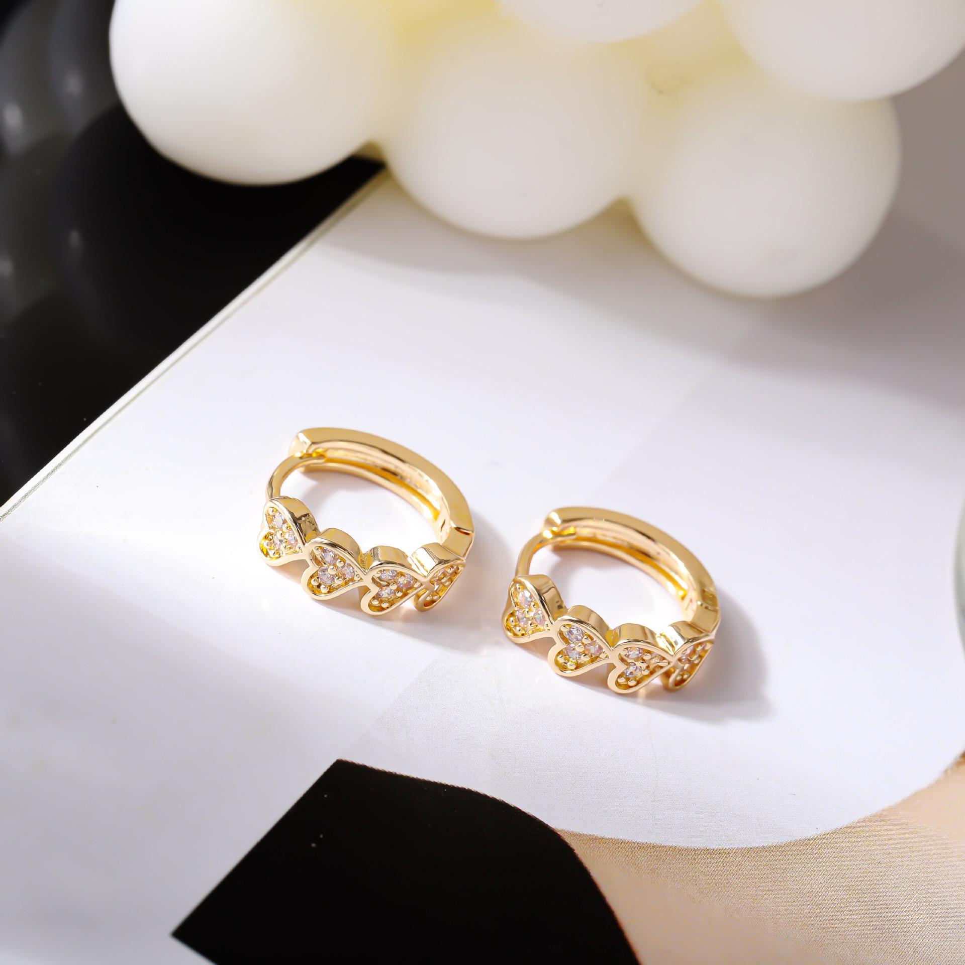 Elegant Heart Shape Earrings: Japanese-Korean Design, Exquisite Craftsmanship, High-End Accessory