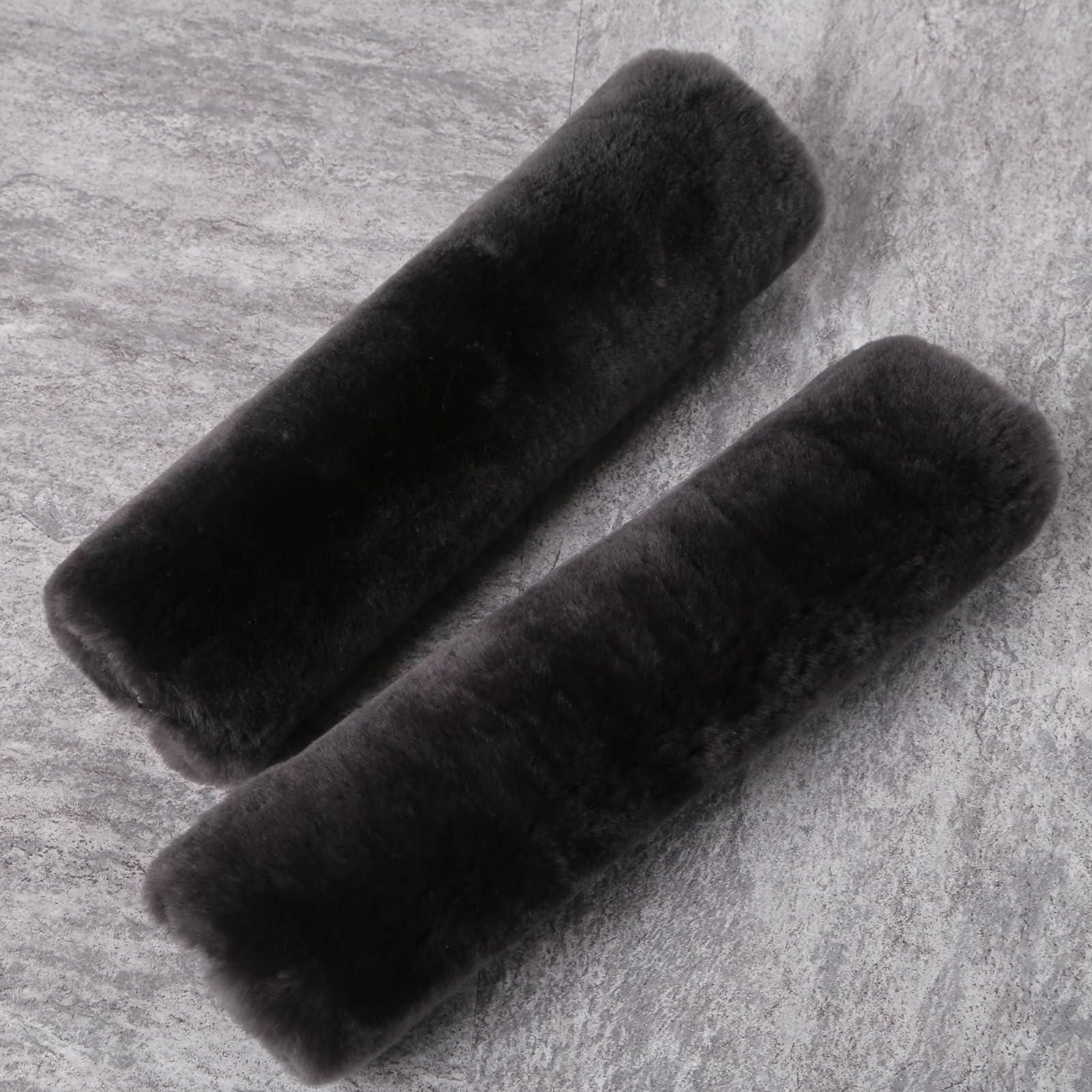 

Plush Rabbit Hair Seat Belt Covers - Universal Fit for Luxury Driving Comfort