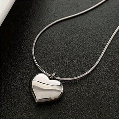 Sparkling Heart-shaped Pendant Necklace Minimalist Style Alloy Accessory For Women Daily Glam And Party Occasions
