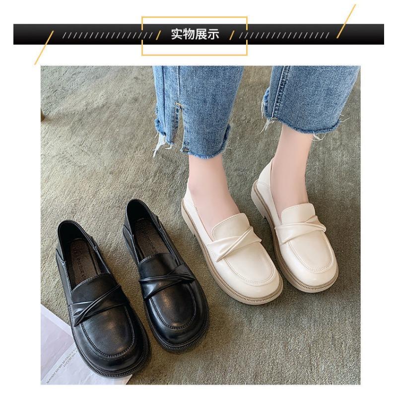 Malé kožené boty, jednobarevné boty s měkkou podrážkou