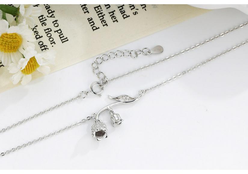 S925 Sterling Silver Lily Flower Necklace with Electroplated Clavicle Chain - Elegant and Luxurious Fashionable Style