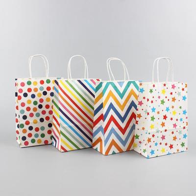 Bolsas de Regalo de Papel Kraft con Puntos de Colores y Estrellas - Embalaje Exquisito