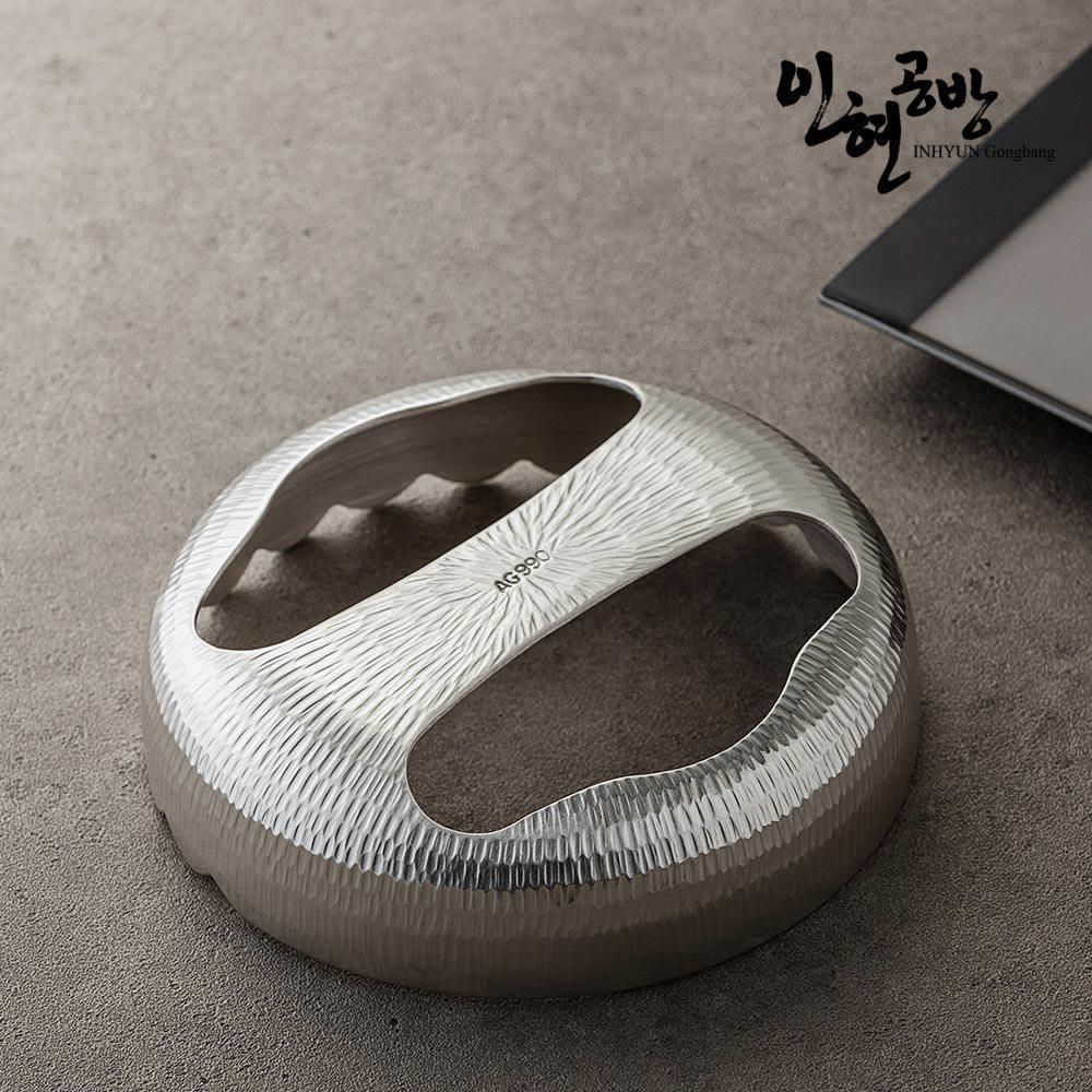 

Inhyeon Gongbang Bangjja Premium Pure Silver Bracelet - Lee Gu-hyung