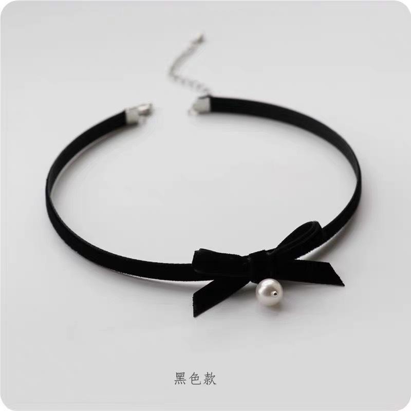 New Christmas Sweet Velvet Bow Bell Collar Choker Neck Chain Women's Delicate Collarbone Chain