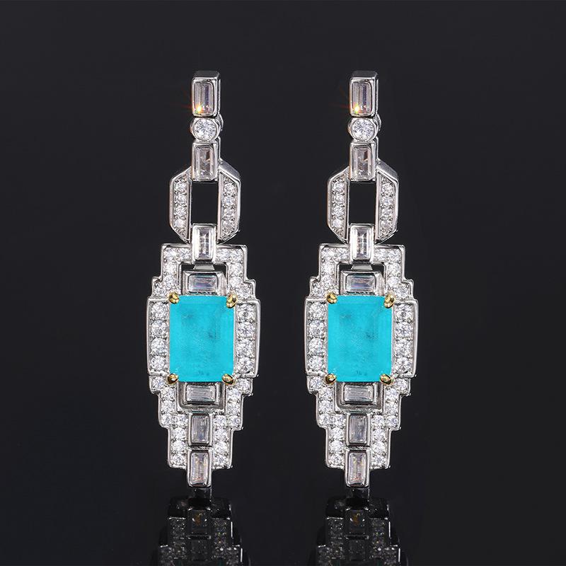 Simulated colored treasure zircon earrings, emerald earrings, square diamond-encrusted red corundum earrings, pink zirconium earrings.