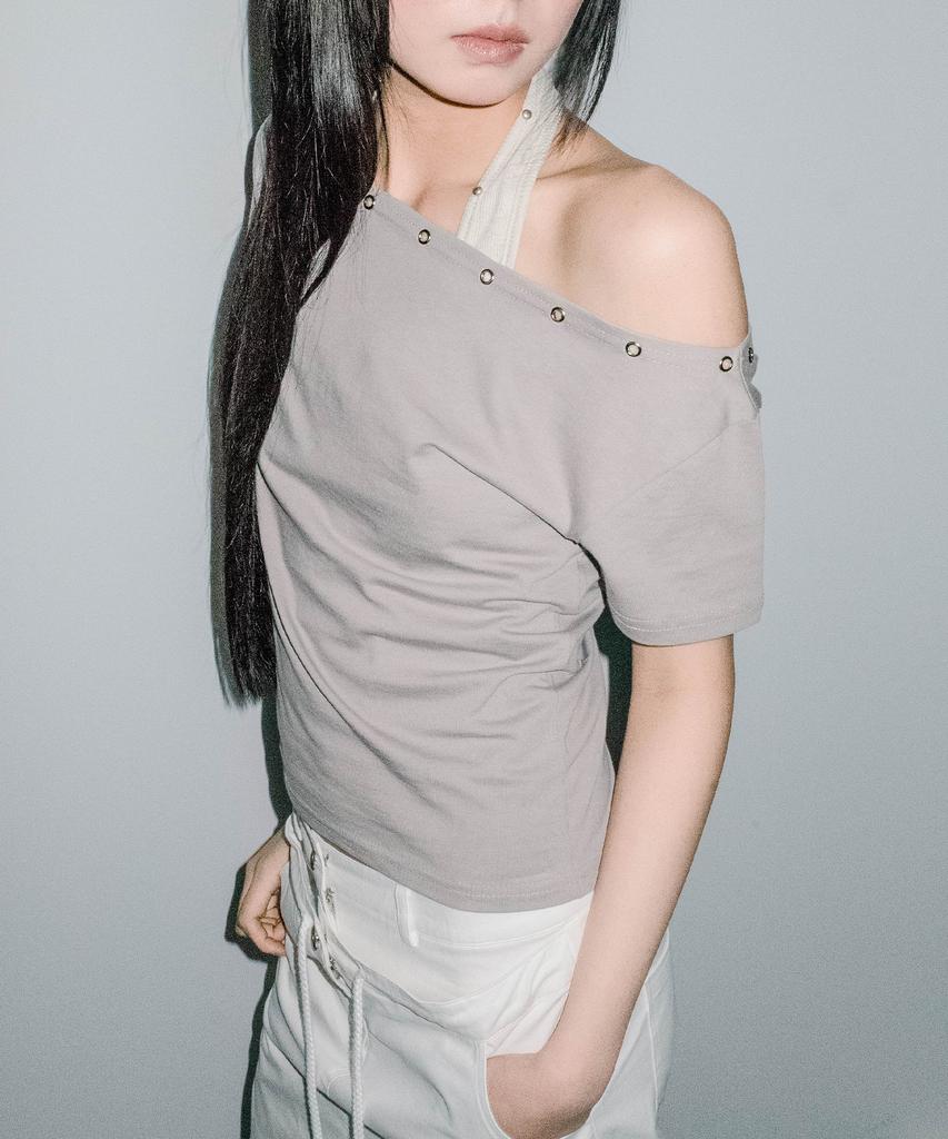 CHICKS Eyelet One-Shoulder Slim Short Sleeve Dark Beige