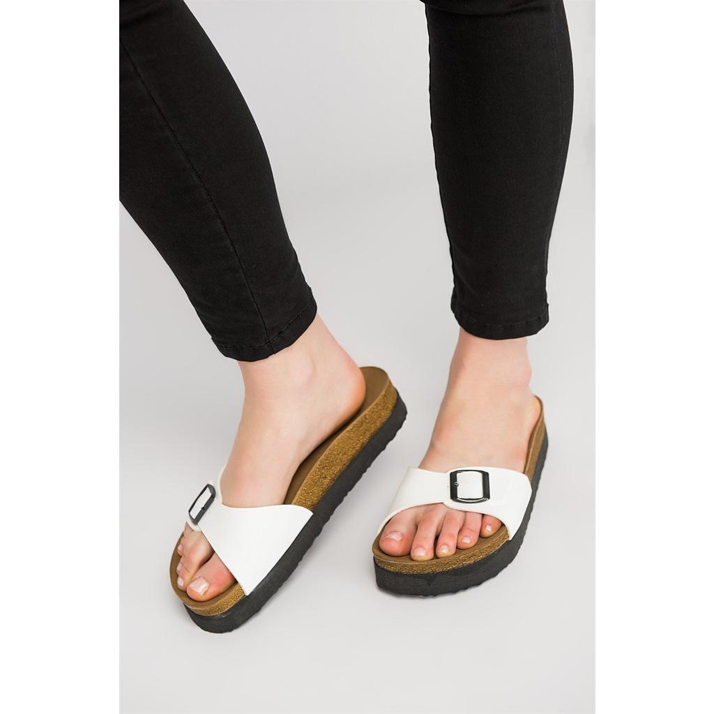 Buy White Women's Slippers D777824409 at affordable prices — free