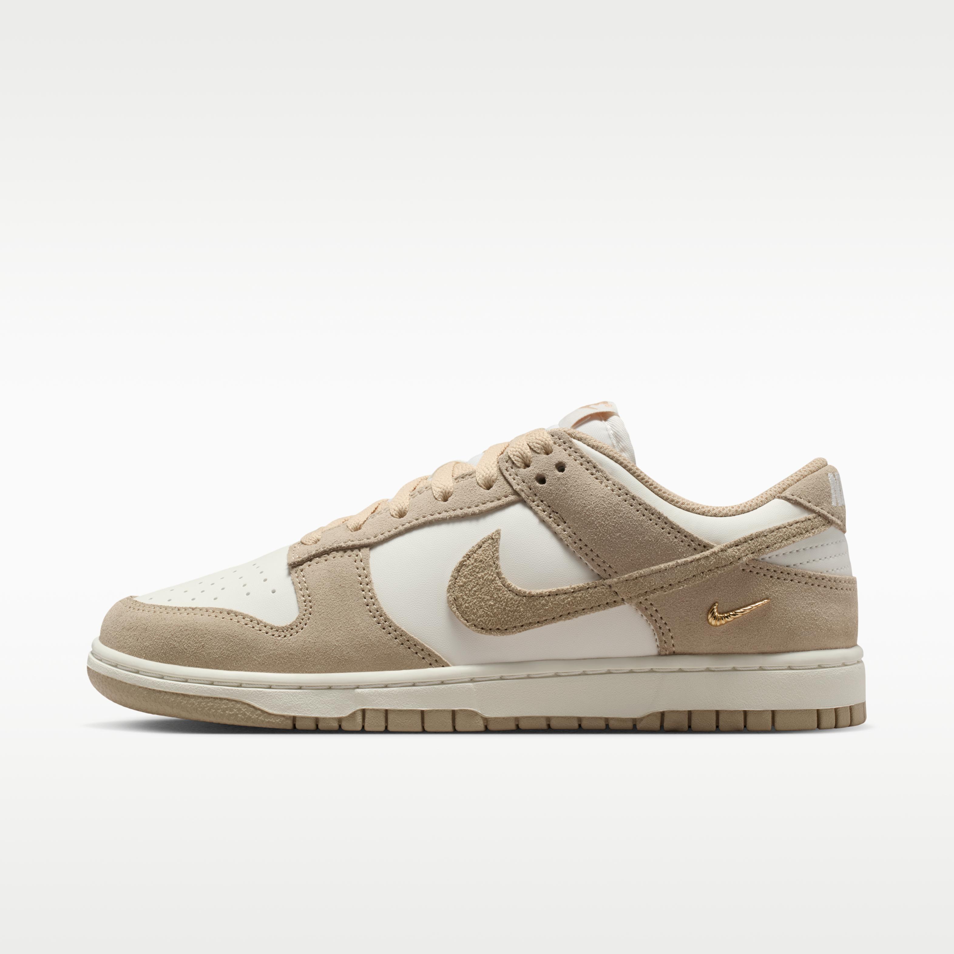

Nike Dunk Low Sail Metallic Gold Linen (Women s) 36