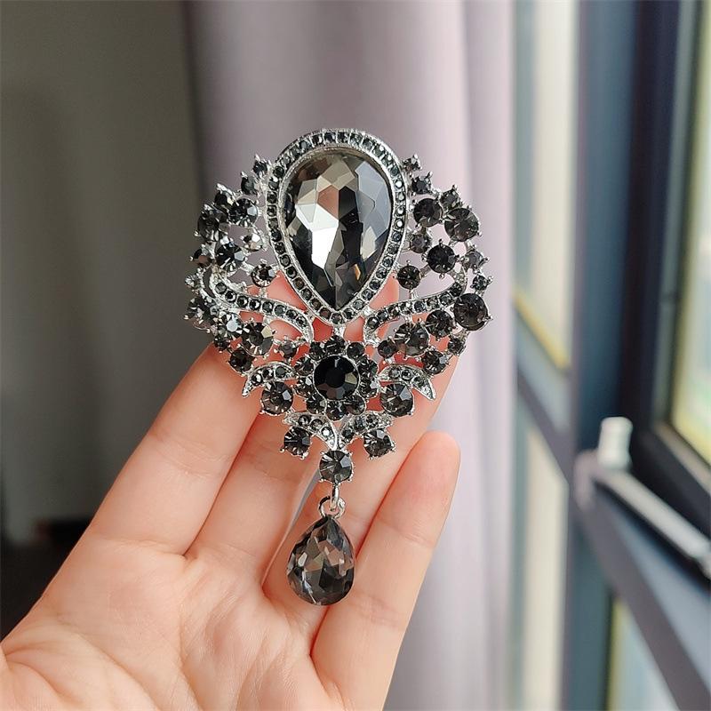 1PC Women's Fashion Charm Full Zircon Crystal Drop Brooch Suitable for Outdoor Dating, Banquet, Party, Festival Gift-8280