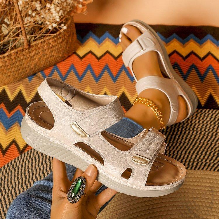 

Носите сандалии на толстой подошве поверх повседневной обуви и сандалий большого размера 43 бежевый