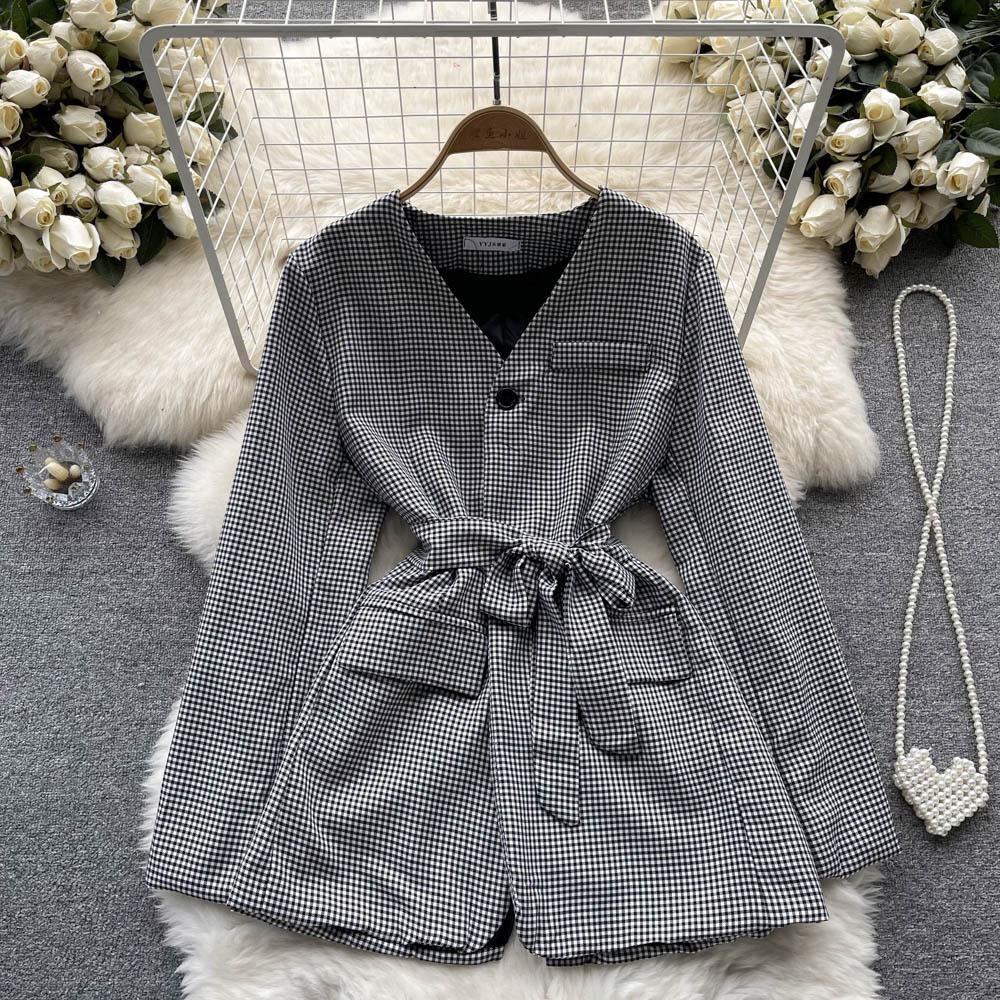 

Осенняя корейская версия ретро-блузки в клетку с тонкими темпераментными бретелями и v-образным вырезом, легкий ветровой пиджак для зрелых женщин