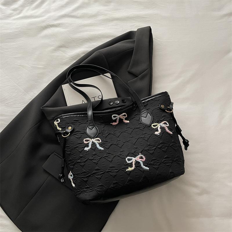 

Small fresh bow messenger bag large capacity student make-up bag shoulder bag sweet girl versatile bag